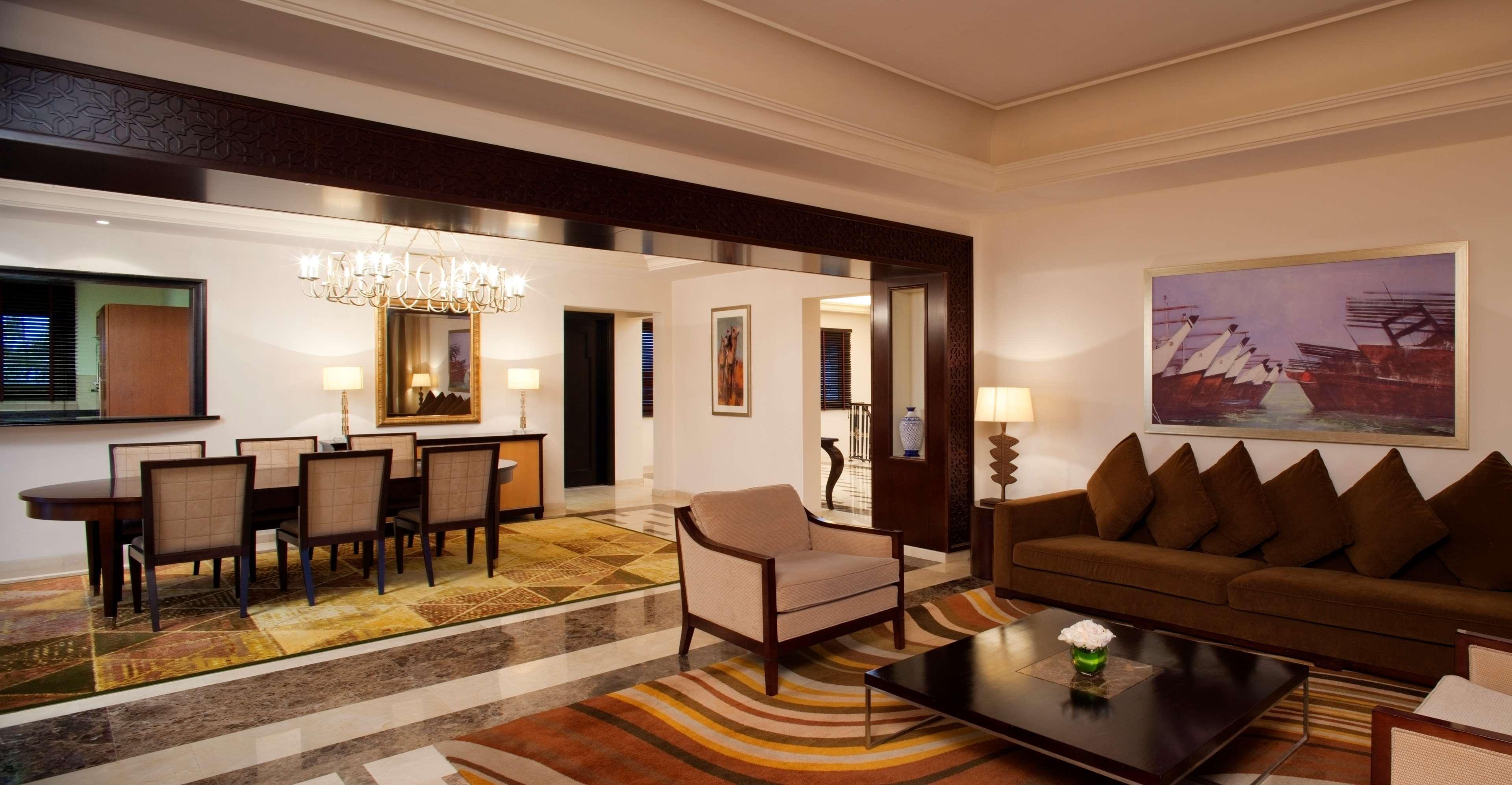 Grand Hyatt Doha Hotel & Villas Exterior photo A suite at the Taj Mahal Palace, Mumbai