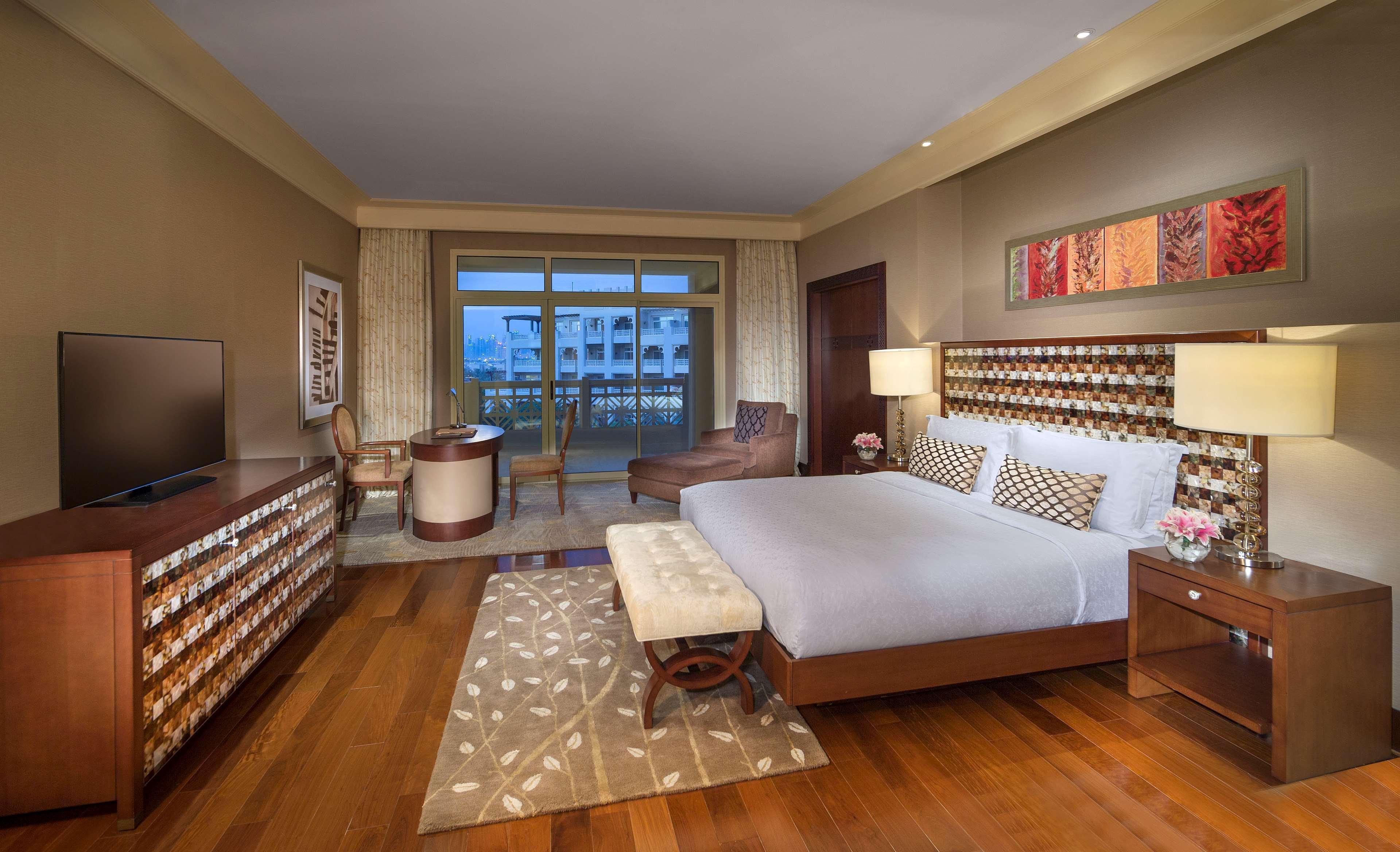 Grand Hyatt Doha Hotel & Villas Exterior photo A bedroom at the hotel
