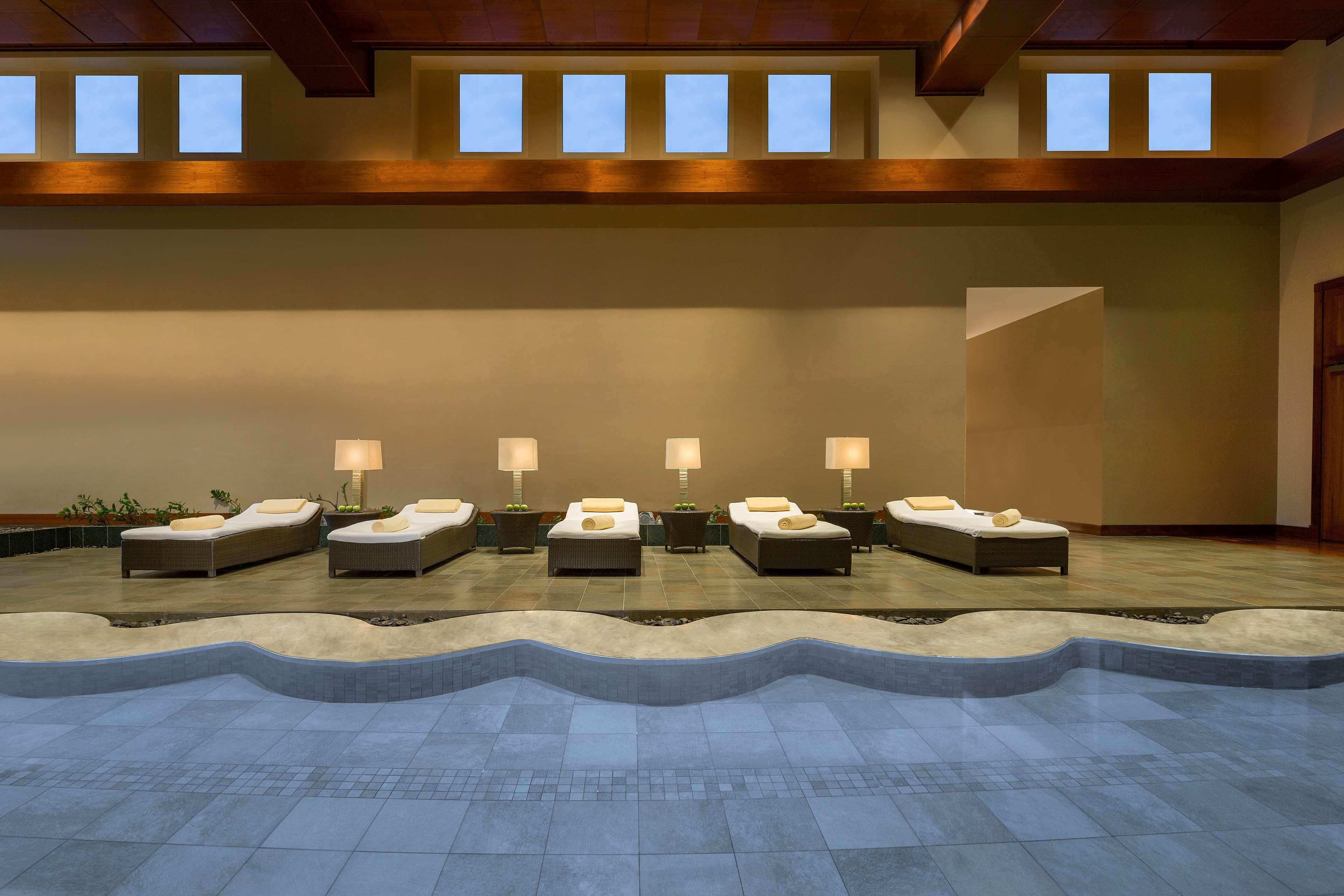 Grand Hyatt Doha Hotel & Villas Exterior photo The spa at The Westin Nanuk