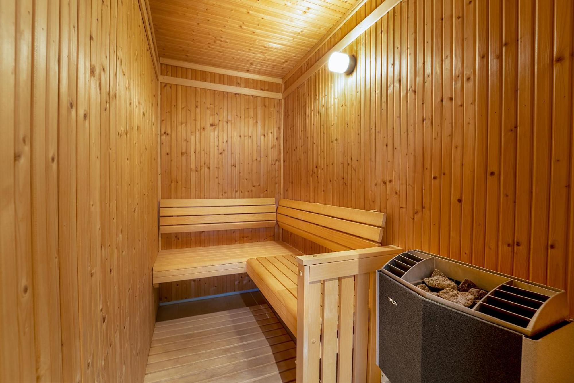 Grand Hyatt Doha Hotel & Villas Exterior photo A modern Finnish sauna