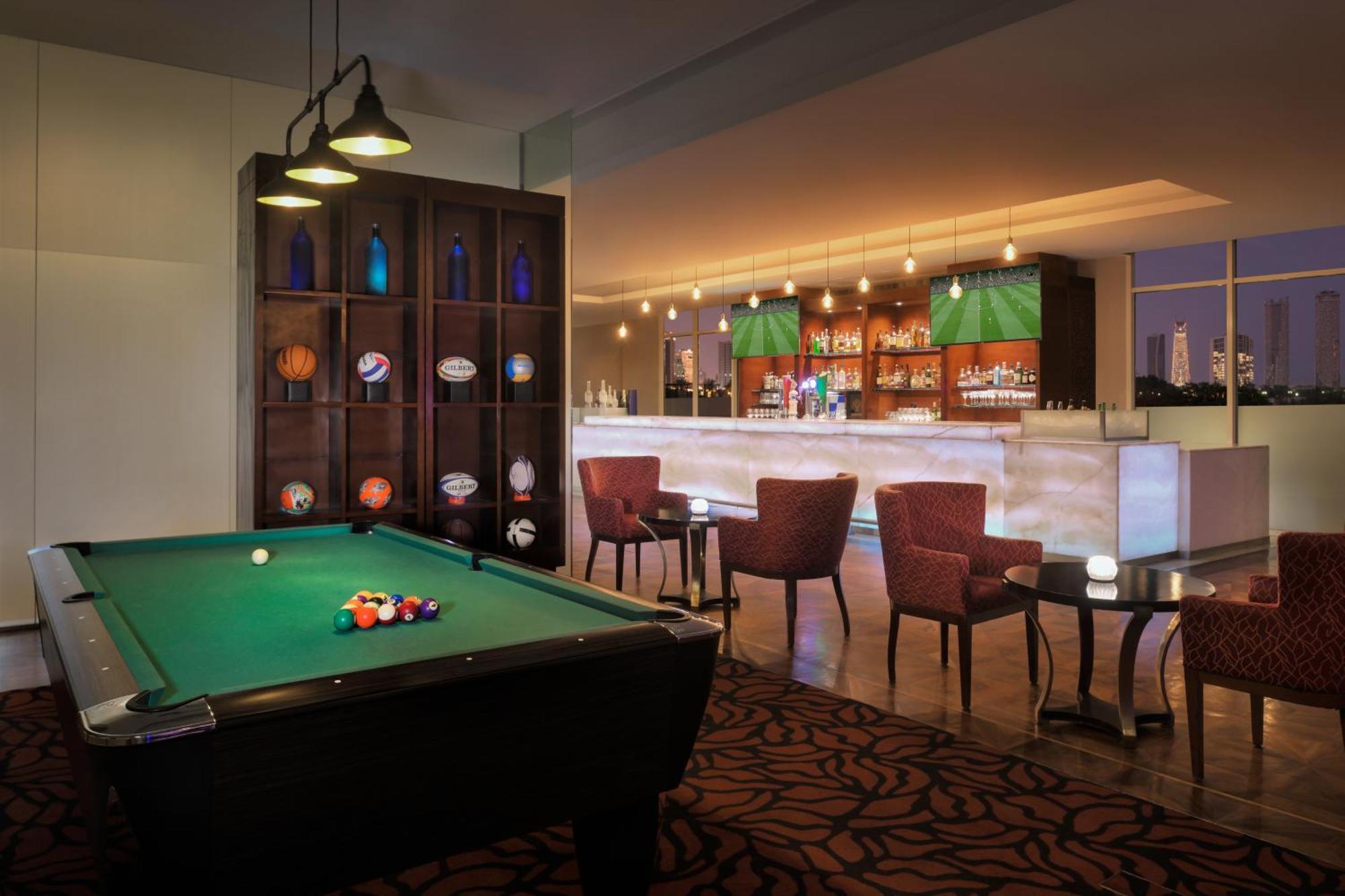Grand Hyatt Doha Hotel & Villas Exterior photo The Sports Bar